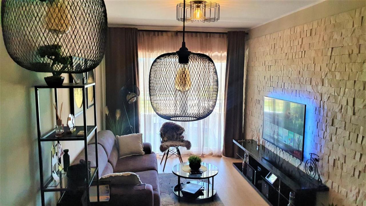 Luxury Apartment 4Seasons With Garage Split Exterior foto