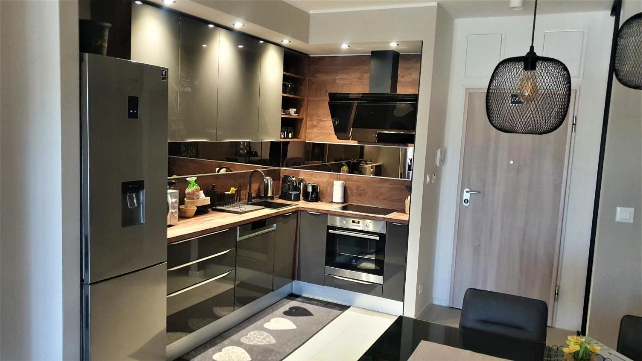 Luxury Apartment 4Seasons With Garage Split Exterior foto